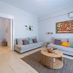 Luna Rhodes City