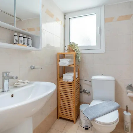 Luna Lejlighed Rhodes City